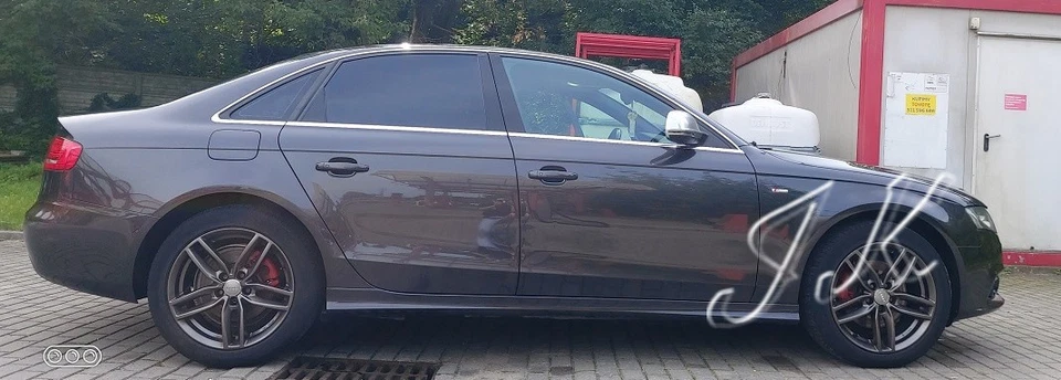 Faldones laterales para Audi A4 B8 (2008-2015) berlina y familiar / Avant Foto 2 de 4