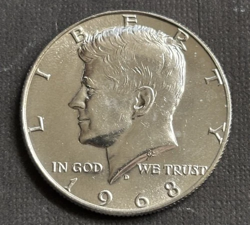 1968- D Kennedy Half Dollar 40% SILVER -**UNCIRCULATED**