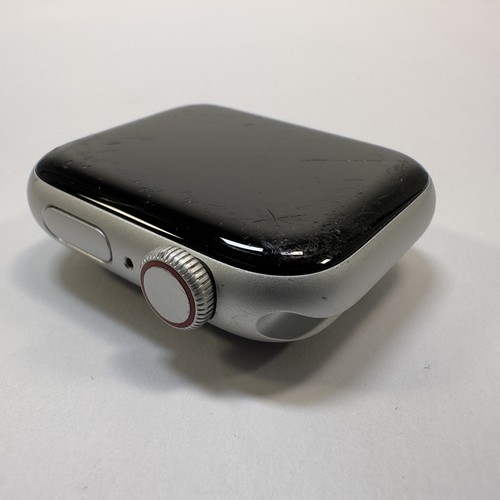 Apple 40mm Apple Watch SE 32GB MKQL3LL/A | D Grade - Photo 3 sur 10
