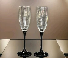 2 Vintage CRISTAL D'ARQUES LUMINARC Astra Pattern Champagne Flutes Black Stem