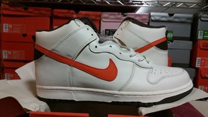 brown and orange nike dunks