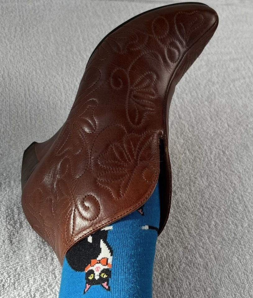 Pikolinos Cuero Talla 39 Bordado Cuero Marrón Tooled Botín Gatito Cuña Foto 2 de 4