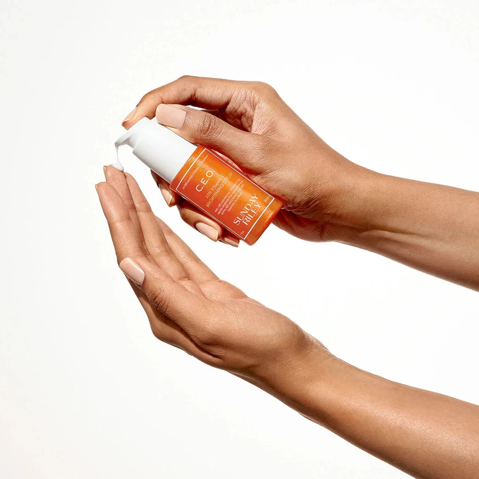 NUEVO Sunday Riley C.E.O. Suero iluminador 15 % vitamina C 30 ml/100 % auténtico Foto 2 de 4