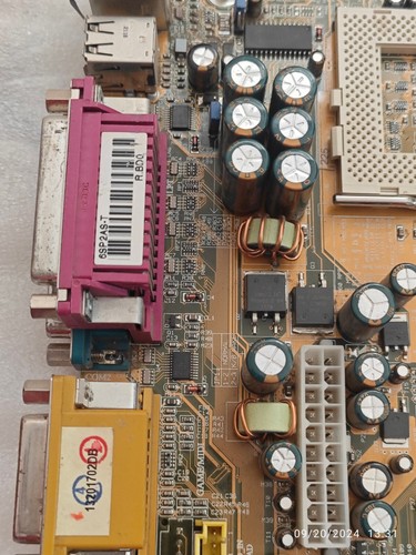 Socket 370 *Tualatin* SET Canyon 6SP2AS-T / DFI CS62-TC + CPU & 128 MB + Bonus - Picture 2 of 7