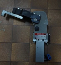 DE-STA-CO 82L2G-2030000B Pneumatic Clamp