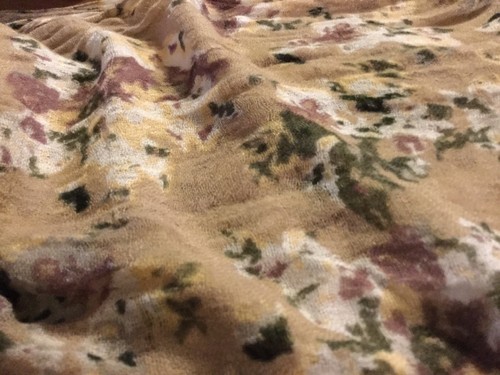 Double Thickness One Piece Floral Scarf 34” X 20” 3837 - Picture 4 of 4