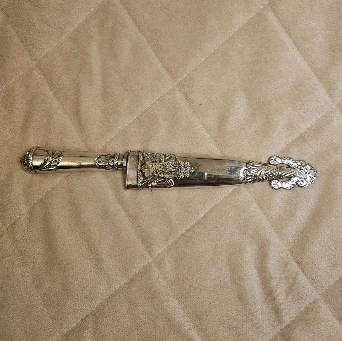 Gaucho Knife In Collectible Vintage Factory Manufactured Fixed