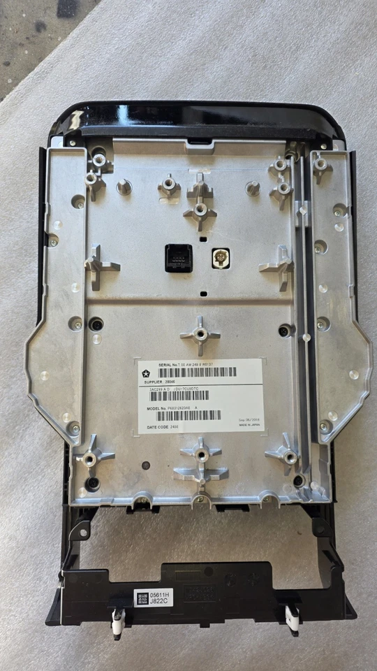 2019 - 2021 DODGE RAM 1500 OEM NEW RADIO DISPLAY 12" SCREEN 68312620AF #3B-2 - Image 2 of 3