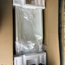 NEW Seca 334 Mobile Digital Baby Scale High Measurement Acuity