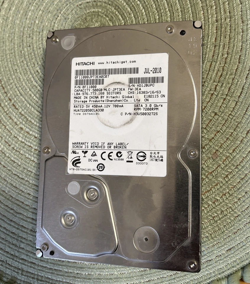 Hitachi 500GB (HUA722050CLA330). 7200 RPM 