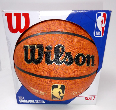 Wilson Signature Series Indoor-Outdoor NBA Basketball Size 7 New NEW 29.5'' NIP
