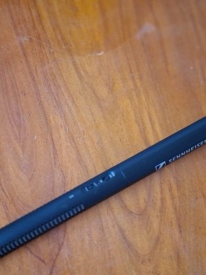 Sennheiser MKE 600   Professional Shotgun Microphone