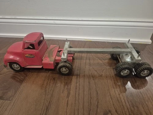 Tonka Logger Truck 1954 ALL ORIGINAL TRUCK & LOAD Great Pressed Steel Toy