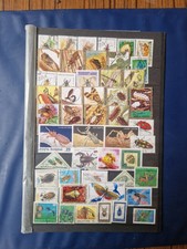 + de 50 Timbres Insectes   ( lot SA 278 )