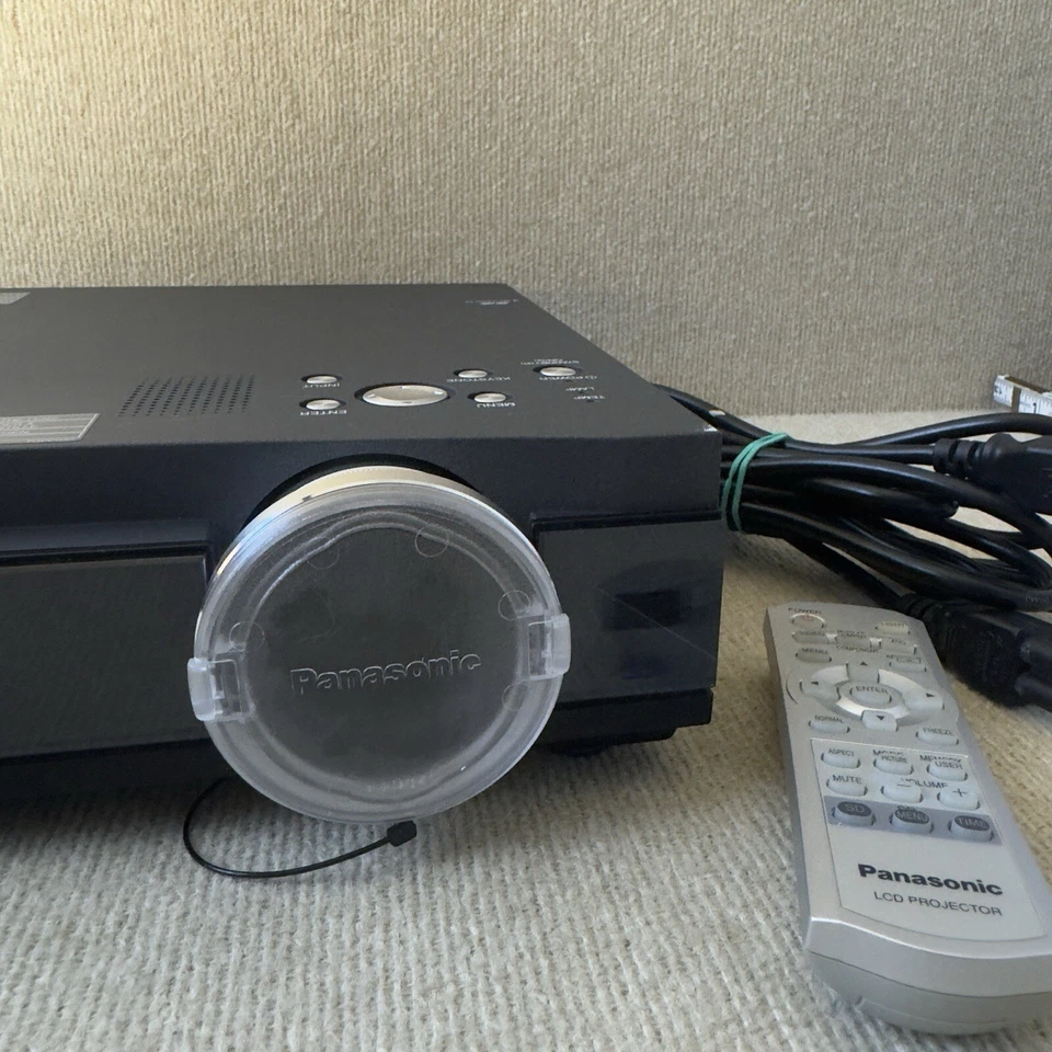 Panasonic LCD Projector PT-L300U W/ Remote /Case 960X540 GR8 Condition Tested - Image 3 of 4