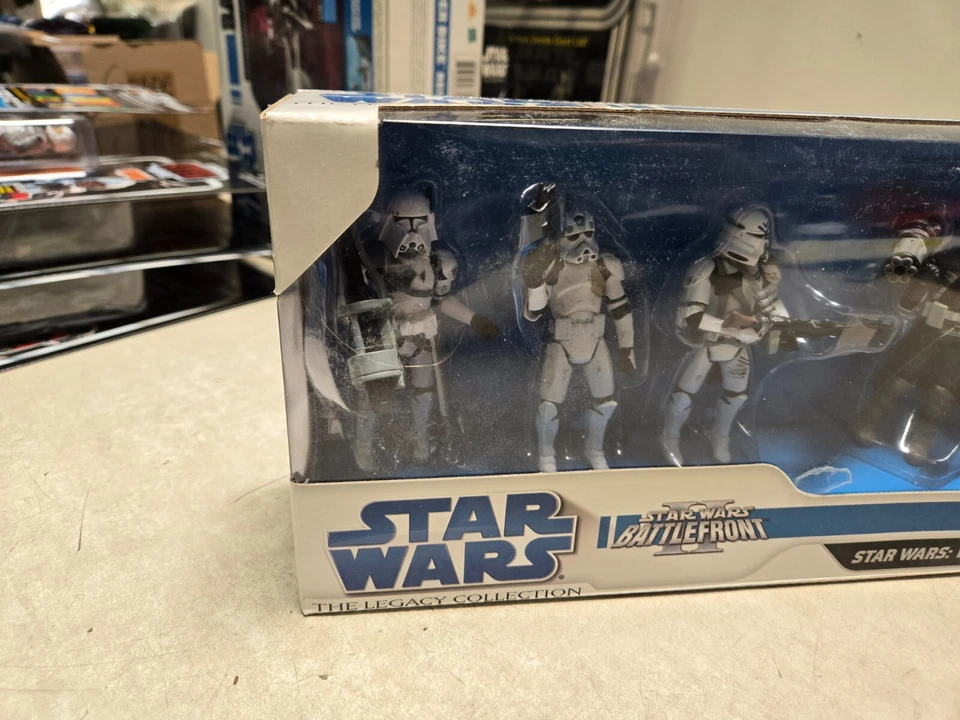 2008 Habsro Star Wars: Battlefront II CLONE PACK FACTORY SEALED - Image 2 of 4