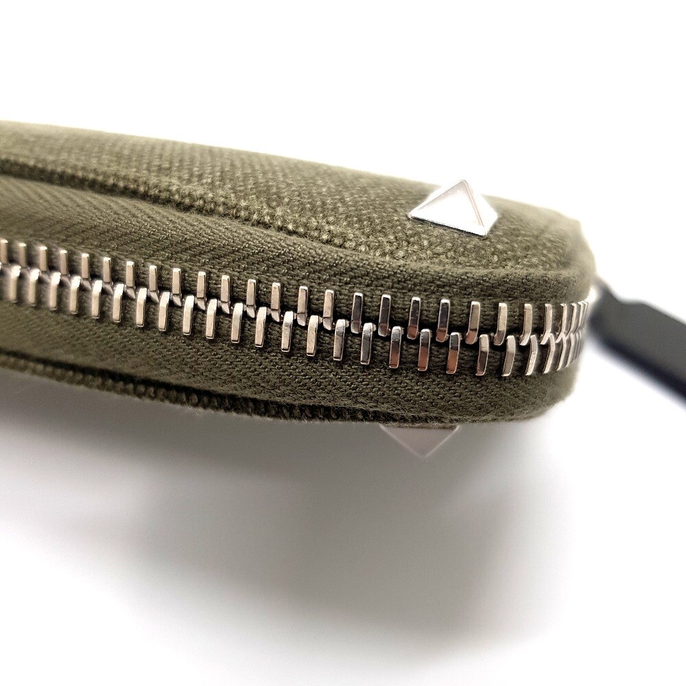 小物 VALENTINO GARAVANI wallet new, unused VALENTINO GARAVANI Rockstud pebbled-leather wallet | THE OUTNET