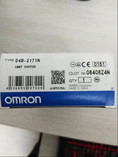 One New Omron D4B-2171N Limit Switch D4B-2171N Fast Shipping - Picture 2 of 4