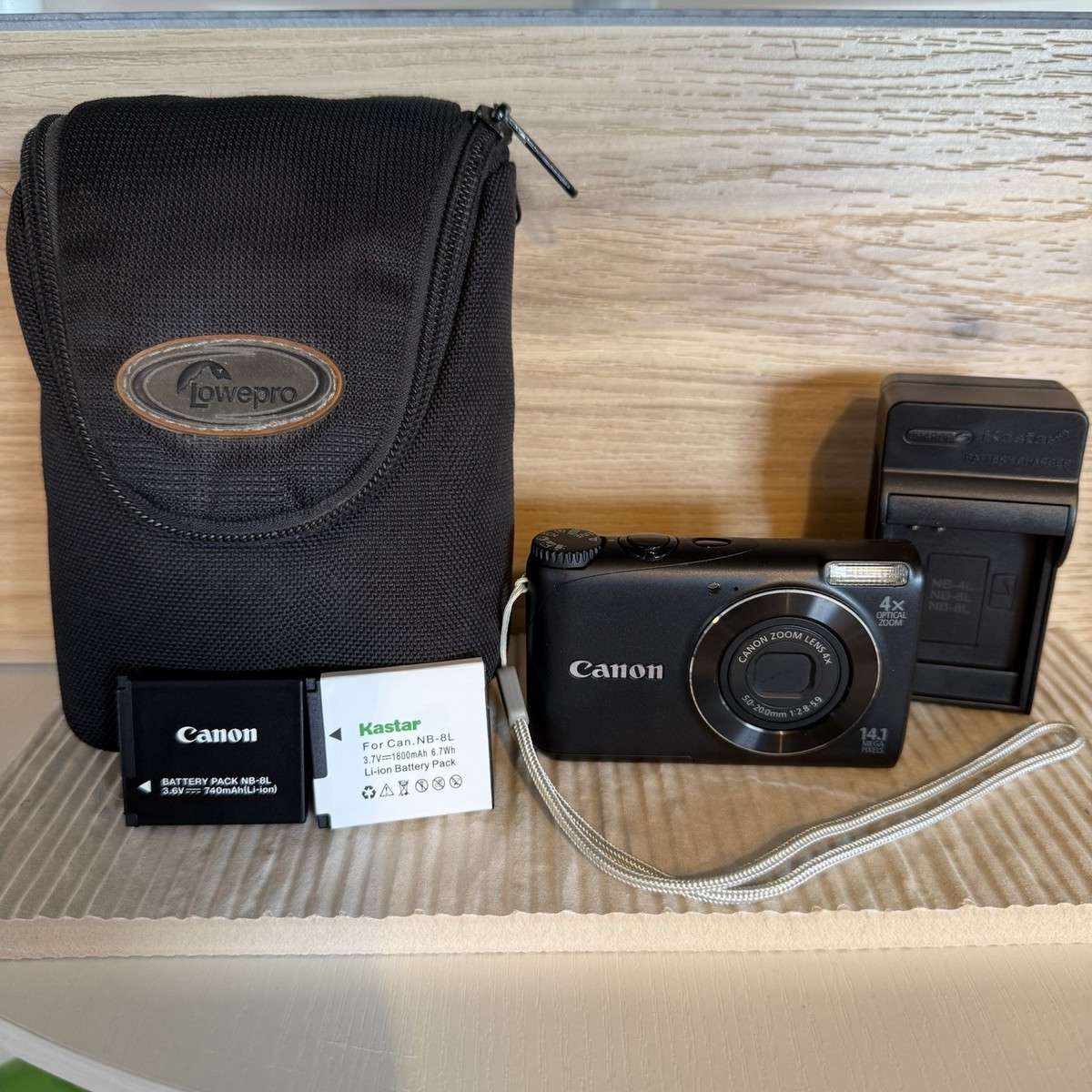 Canon PowerShot A2200 14.1 HDとBATTERYセット Amazon.com : Canon Powershot A2200 14.1 MP Digital Camera