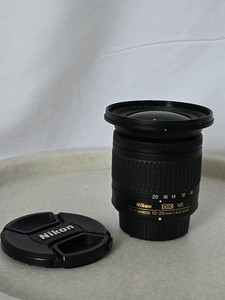 Nikon AF-P DX Nikkor 10-20mm f/4.5-5.6G VR Lens — Mint Condition — Both Caps Inc