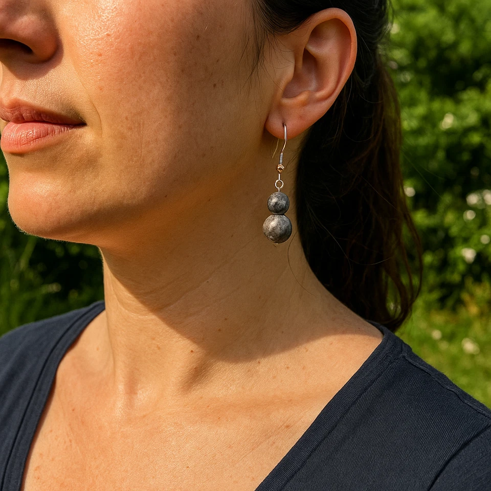 Pendientes de calabaza Yooperlite raros sodalita fluorescente ¡brillan en la luz UV! Foto 3 de 4