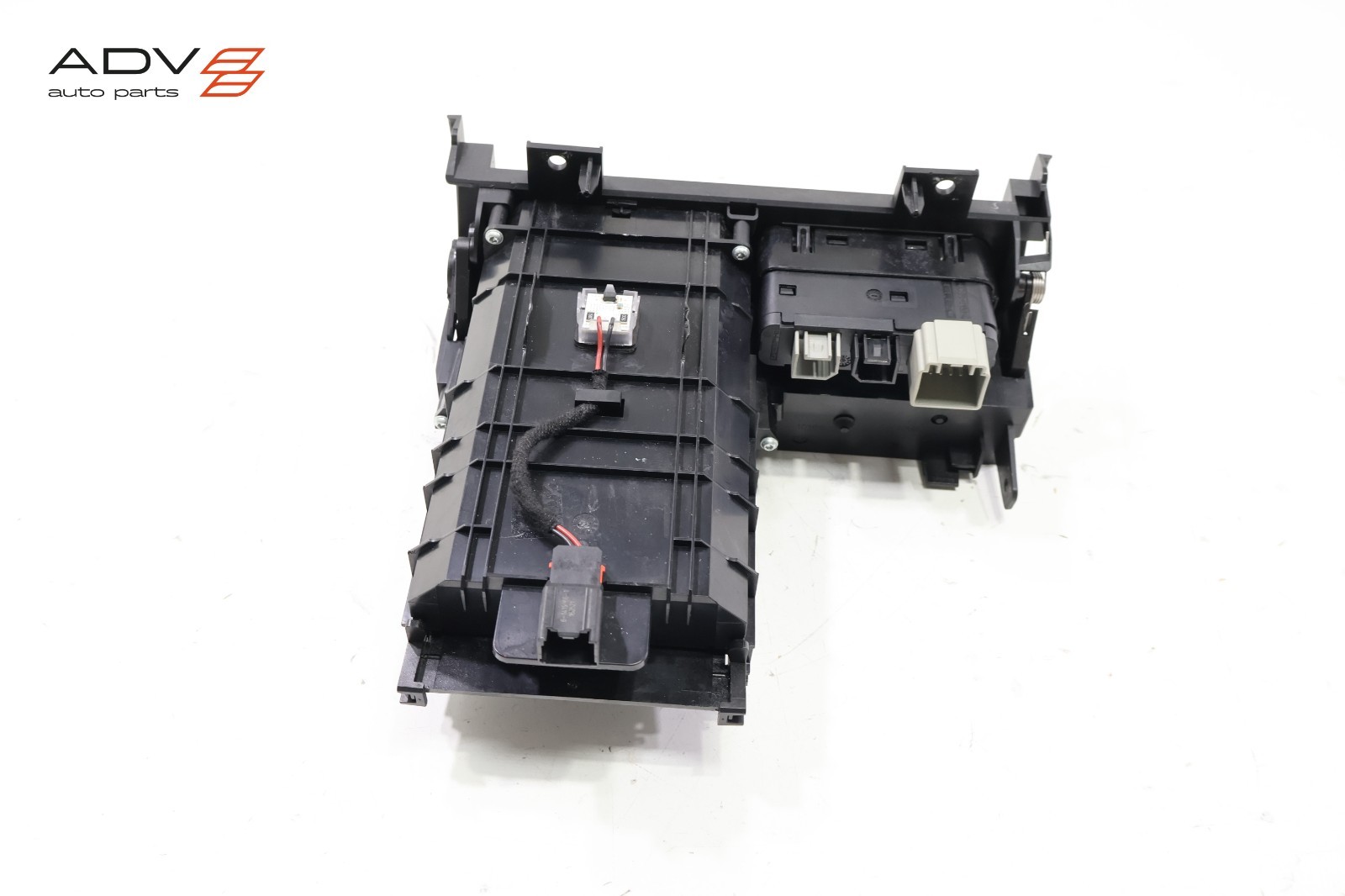 2017 - 2020 MASERATI GHIBLI DASH BIN TRAY COMPARTMENT PHONE HOLDER BOX & AUX OEM