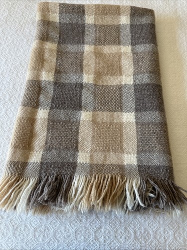 Vtg Pendleton Pure Virgin Wool Fringe Throw Blanket 66x52 Gray Beige Plaid USA - Picture 10 of 24