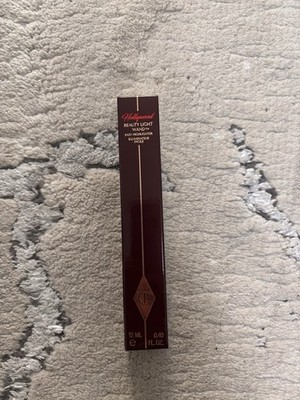 Charlotte Tilbury Spotlight Hollywood Beauty Light Wand Highlighter Fullsize