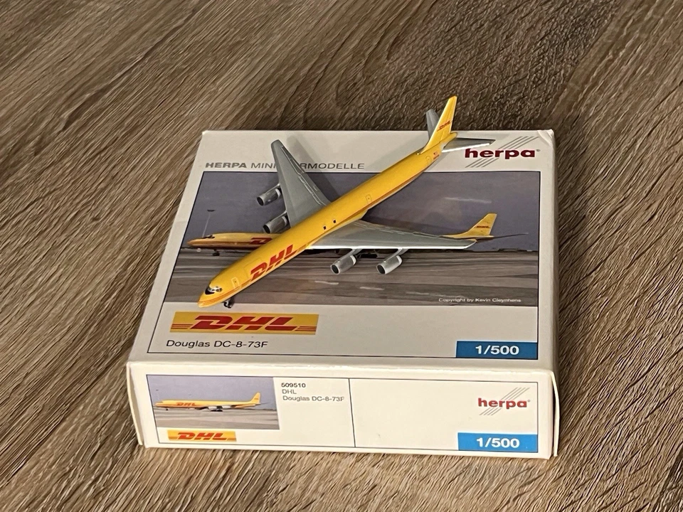 TOP: Herpa Wings DHL Douglas DC 8-73F✅