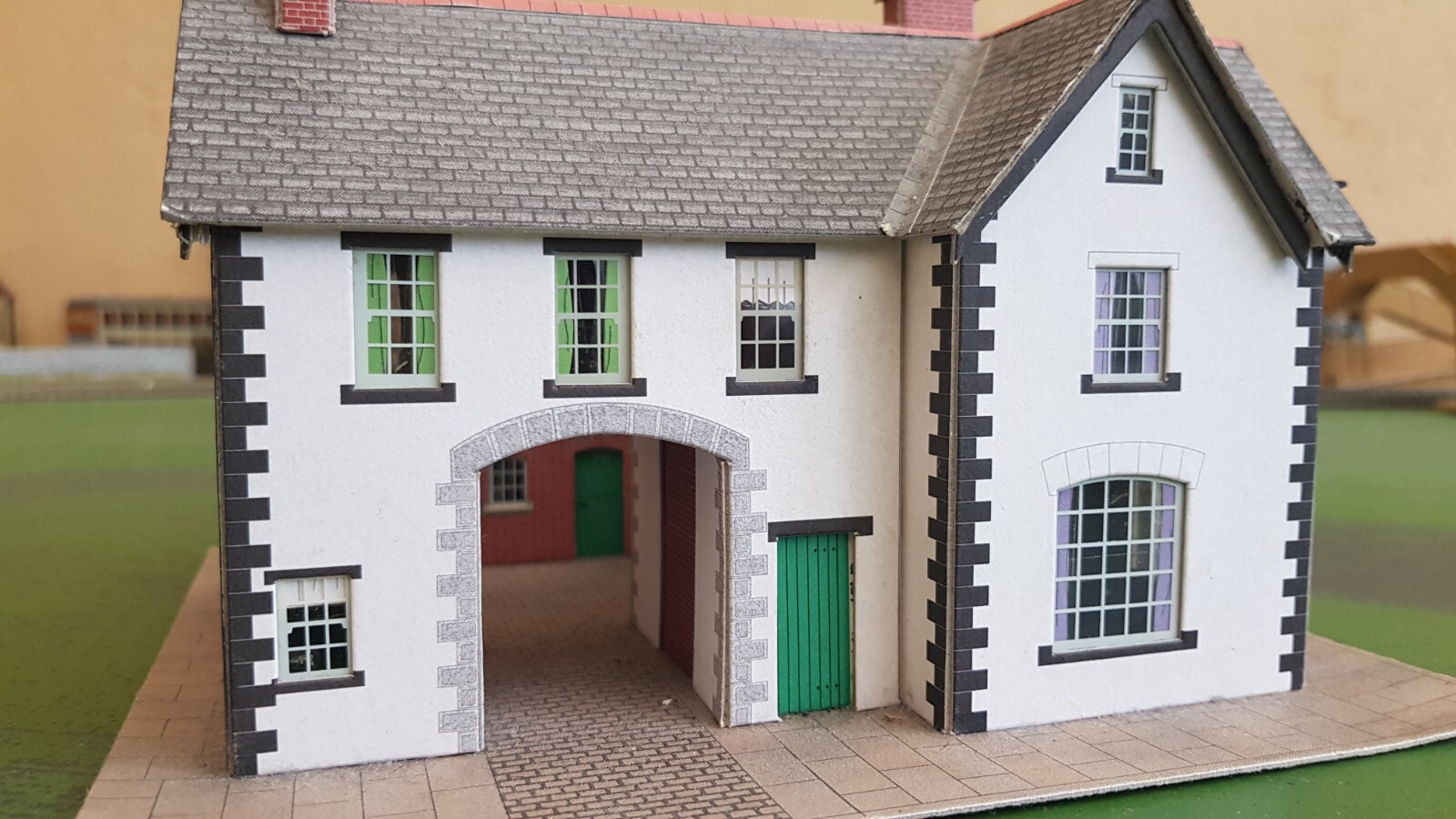 OO gauge buildings & accessories for a town centre diorama for model railways eBay