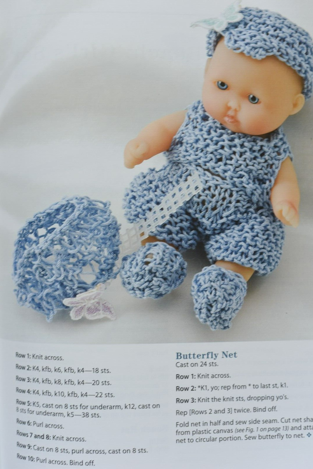 Annie's Attic Knitting ITTY BITTY BABY DOLL CLOTHES 12 Ensembles for 5" dolls