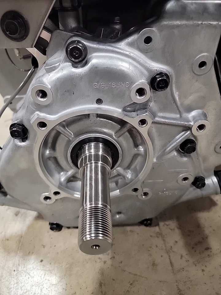 Eje roscado de comando Kohler CS12TP-941604 12 hp Foto 4 de 4