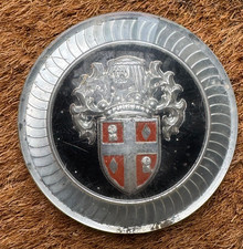 Austin Horn Push Cap Badge