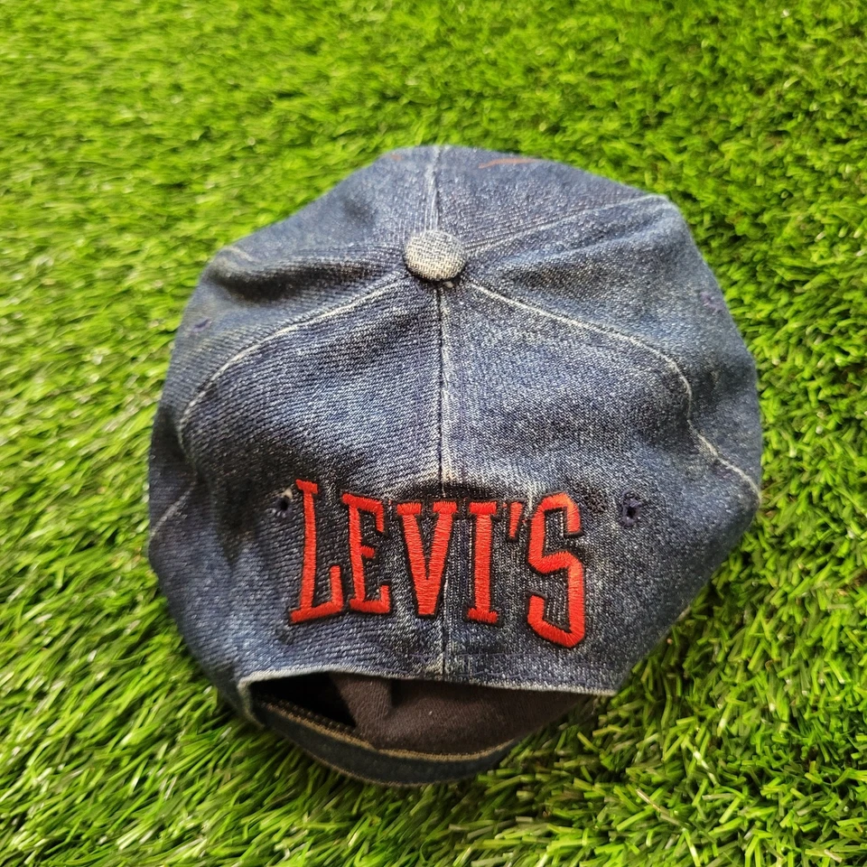 De colección Años 90 Levi's Envejecido Desteñido Denim Papá Sombrero Gorra de Béisbol "Leyendas Nunca Mueren" Foto 3 de 4