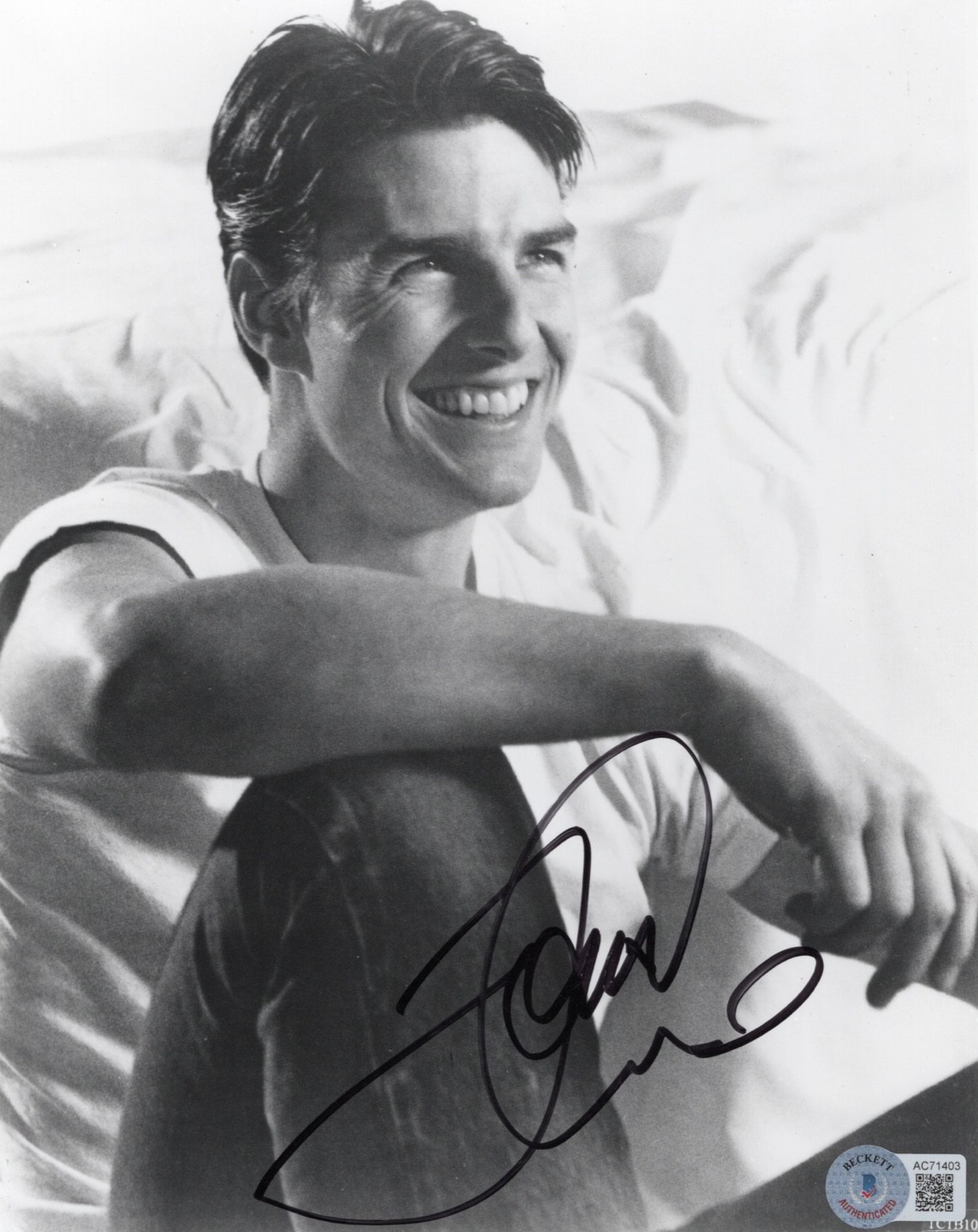 Tom Cruise Autographed Signed MAVERICK TOP GUN 8x10 Photo Beckett BAS LOA 