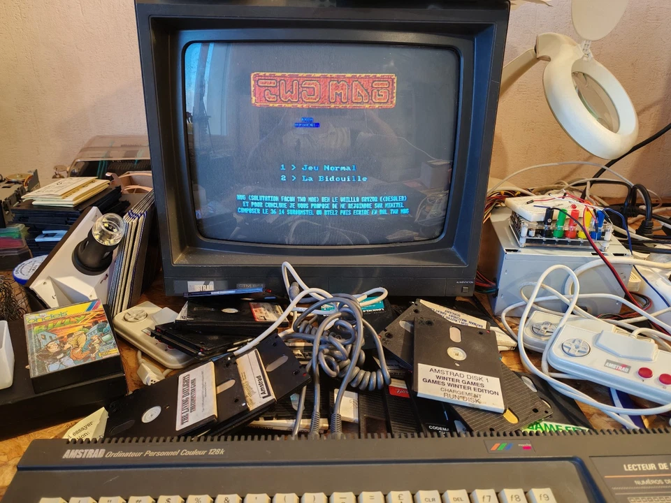 Amstrad 6128 clavier QWERTY 100 % Fonctionnel révisé 07/11/25 05