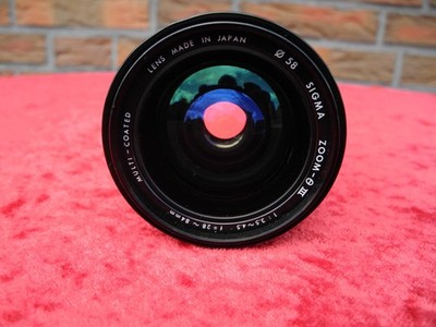 Sigma Zoom-θ III Objektiv 28 84 mm f/3,5 4,5 multi-coated, for Canon