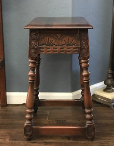 Antique Kittinger Walnut Joint Stool Carved Apron & Splaying Legs coffin/table