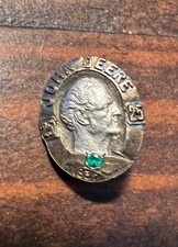 Vintage John Deere Employee 25 year service pin antique 10 K gold with Emerald