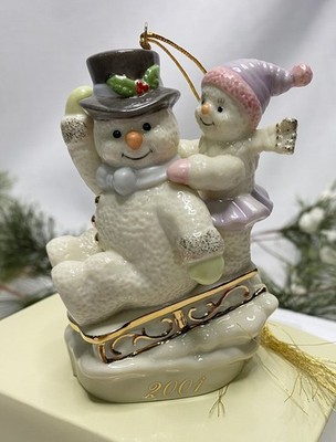 LENOX  Hold On Tight  Exclusive Edition Snowman & Baby Snowman Ornament 2001 NEW
