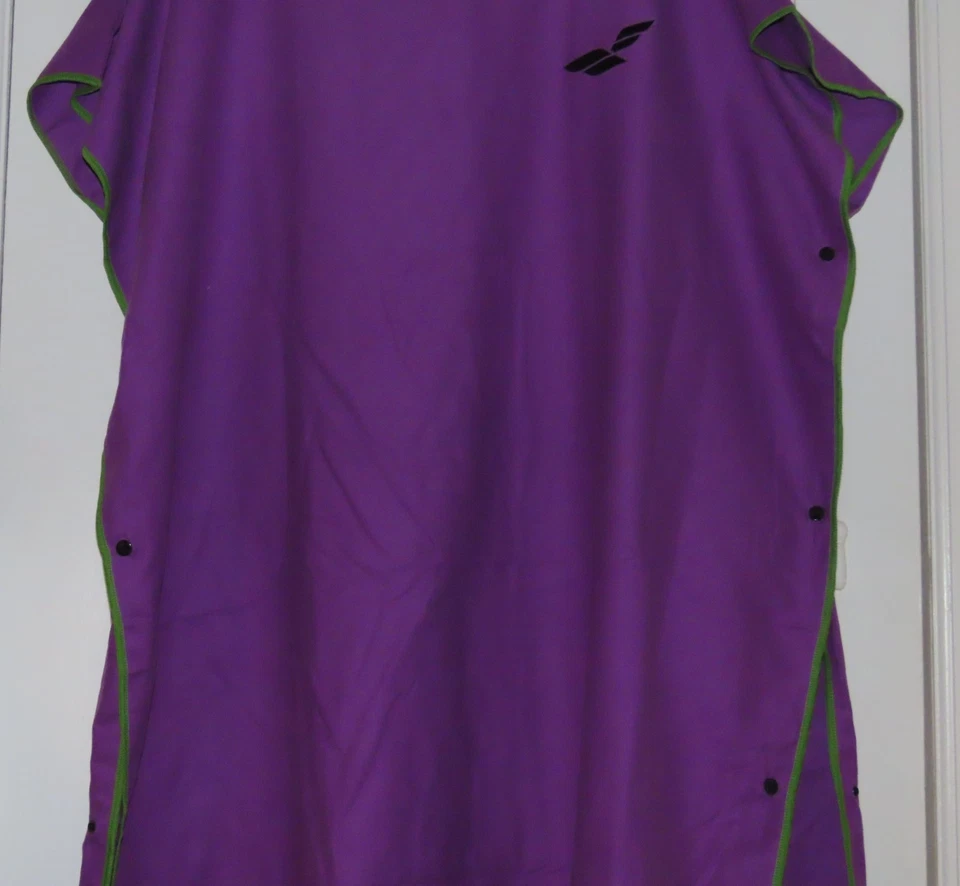 Fit-Flip Beach & Travel Hooded Poncho with pouch Unisex Size L/XL microfibre NEW - Image 3 of 4