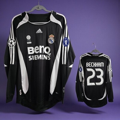 001 - R. Madrid 06/07 Away UEFA - Black - Beckham #23 - Medium