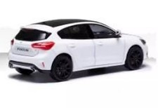 Miniature Car 1/43 Diecast Ford Focus ST 2022 Metallic White