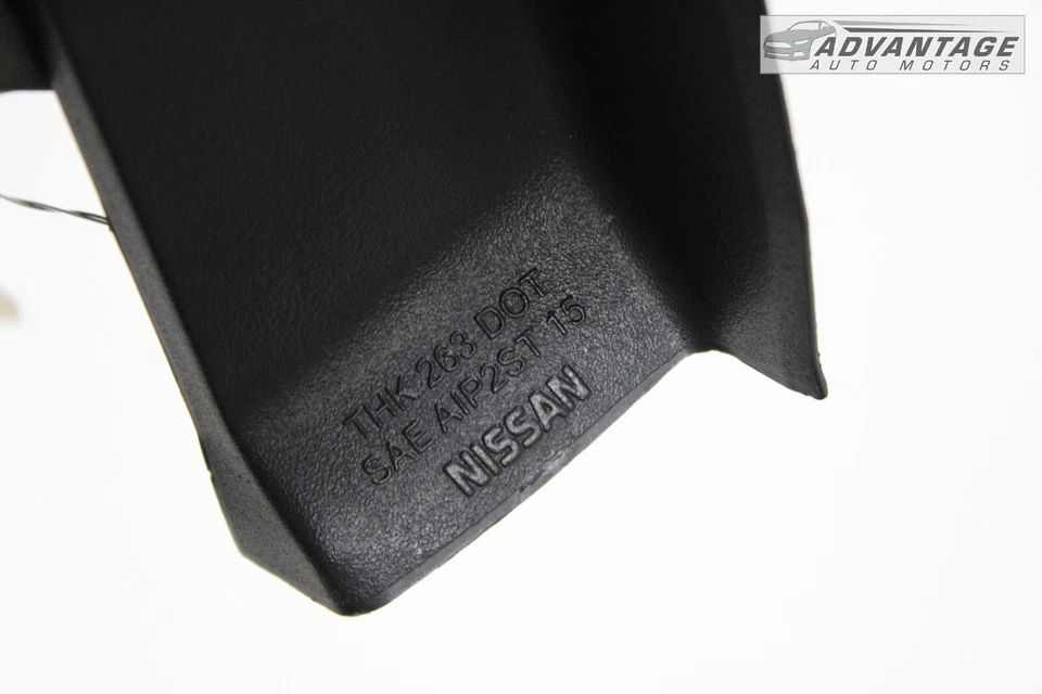 2016-2018 尼桑 MAXIMA 后方右乘客侧尾灯灯罩装饰原始设备制造商 — 第 4/4 张图片