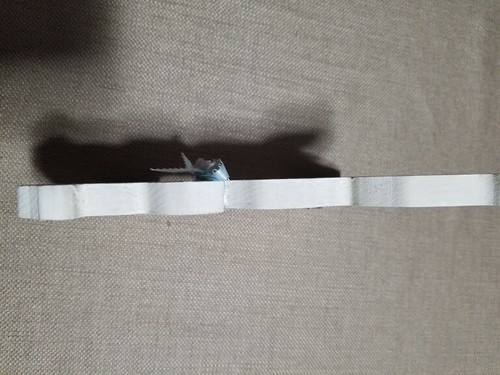 Coniglietto pasquale fatto e dipinto a mano in legno da appendere a parete 7" con fiocco blu - Foto 4 di 6