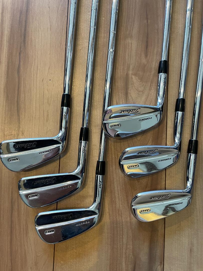 Titleist MB 710 Forged 5 Iron Regular Steel Shaft Titleist Grip Titleist MB 710 Forged 5 Iron Regular Steel Shaft Titleist Grip