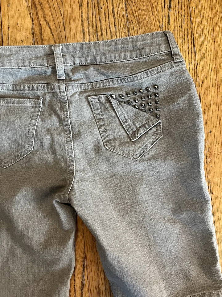 City Streets Grey Bermuda Shorts Size 5 Studded Designer Back Pocket - Image 4 of 4
