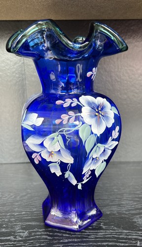 FENTON ART GLASS COLBALT BLUE 75TH ANNIVERSARY 1998 HAND PAINTED FLOWERS VASE - Picture 8 of 11