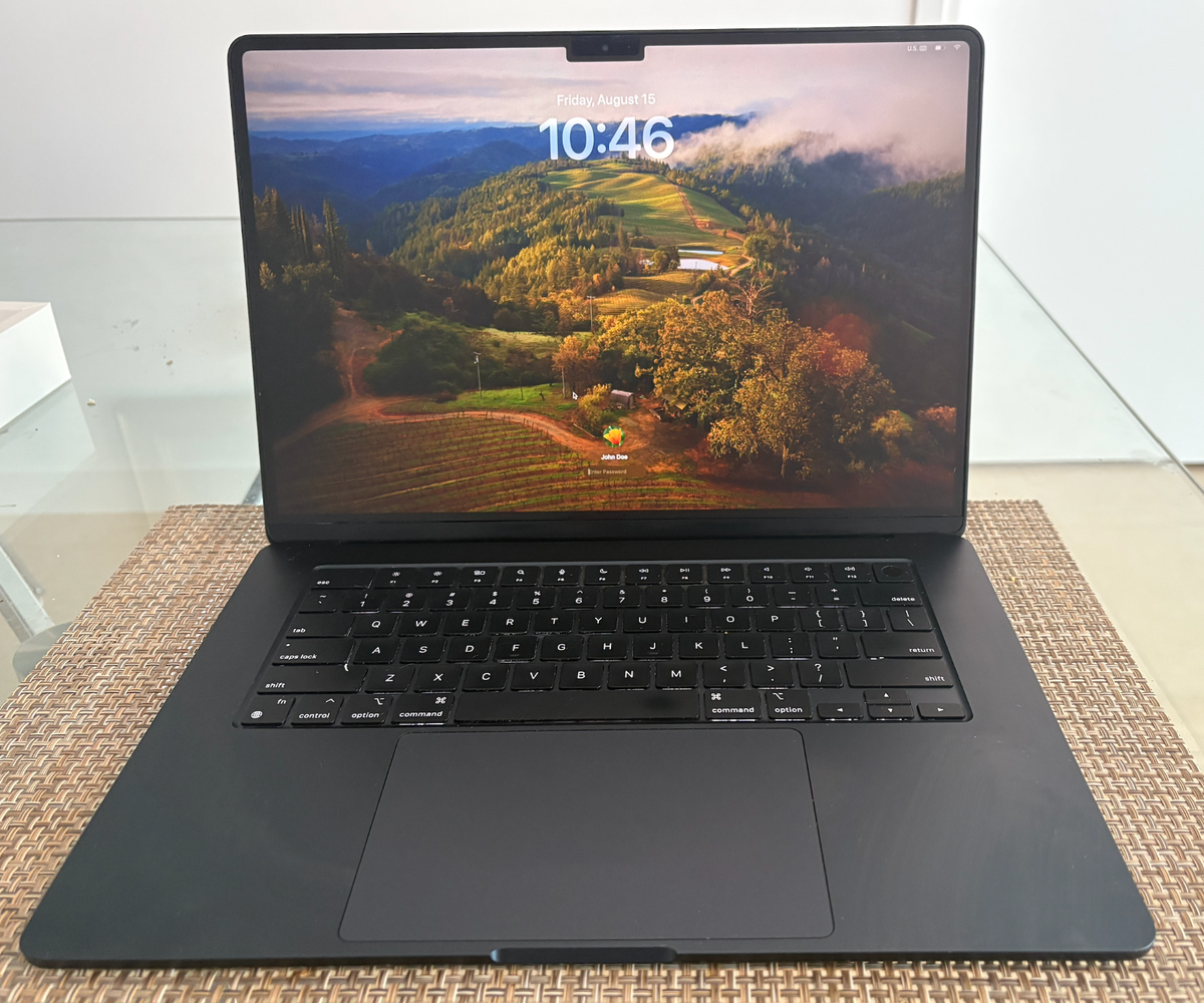 MacBook本体 MacBook Air (M2, 15\", 24GB, 1TB, US) MacBook Air Price M2 (8-core GPU), 24GB, 1TB, Space Gray