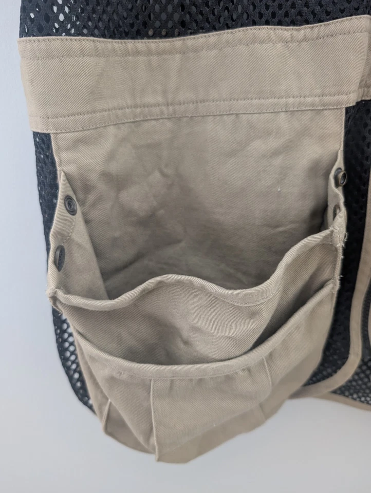 Fieldline Tan With Black Mesh Hunting Shooting Vest Mens Size M/L 38-44 Pockets - Image 4 of 4